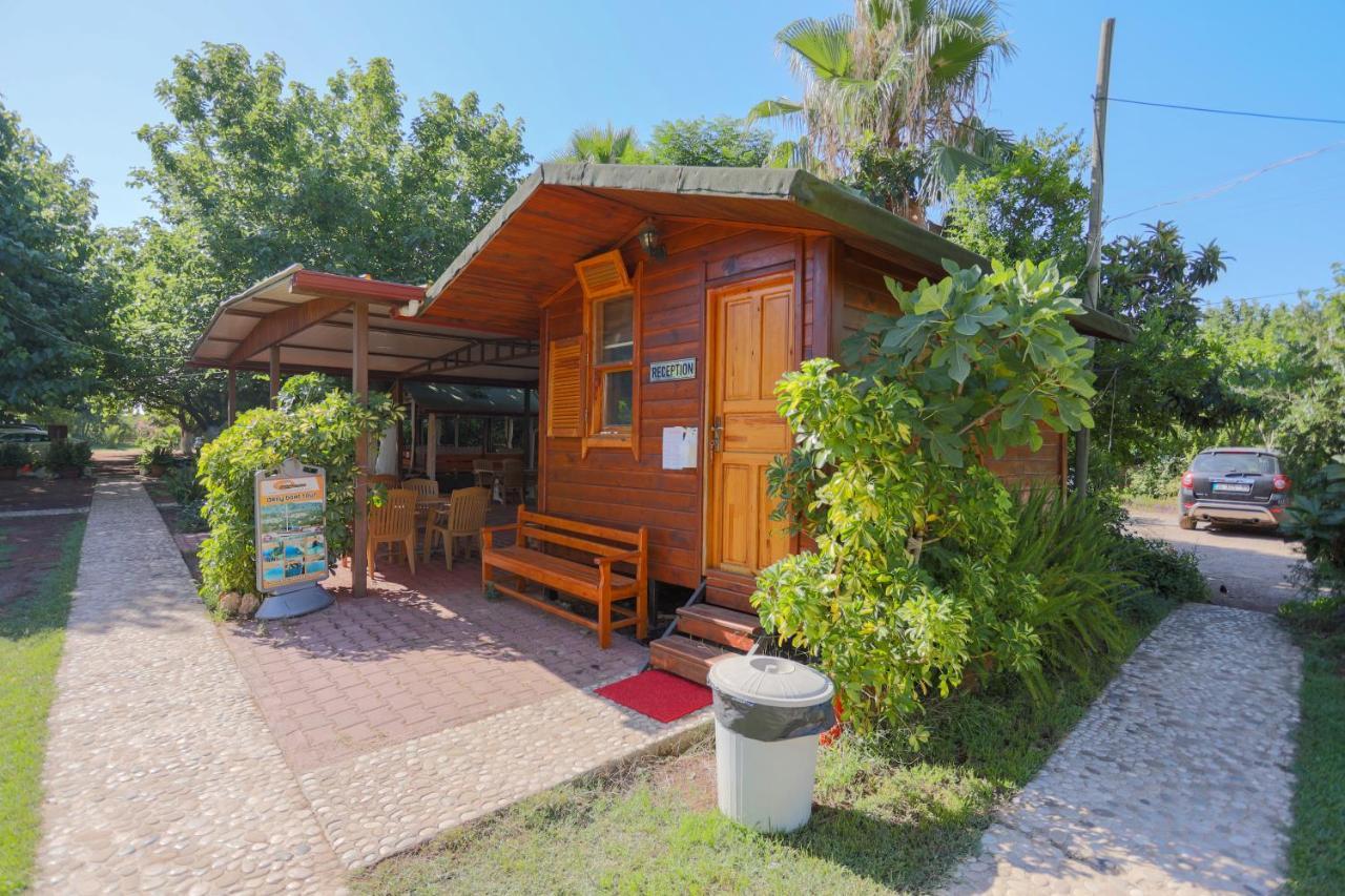 Ugur Pansiyon Bungalows Cirali Exterior photo