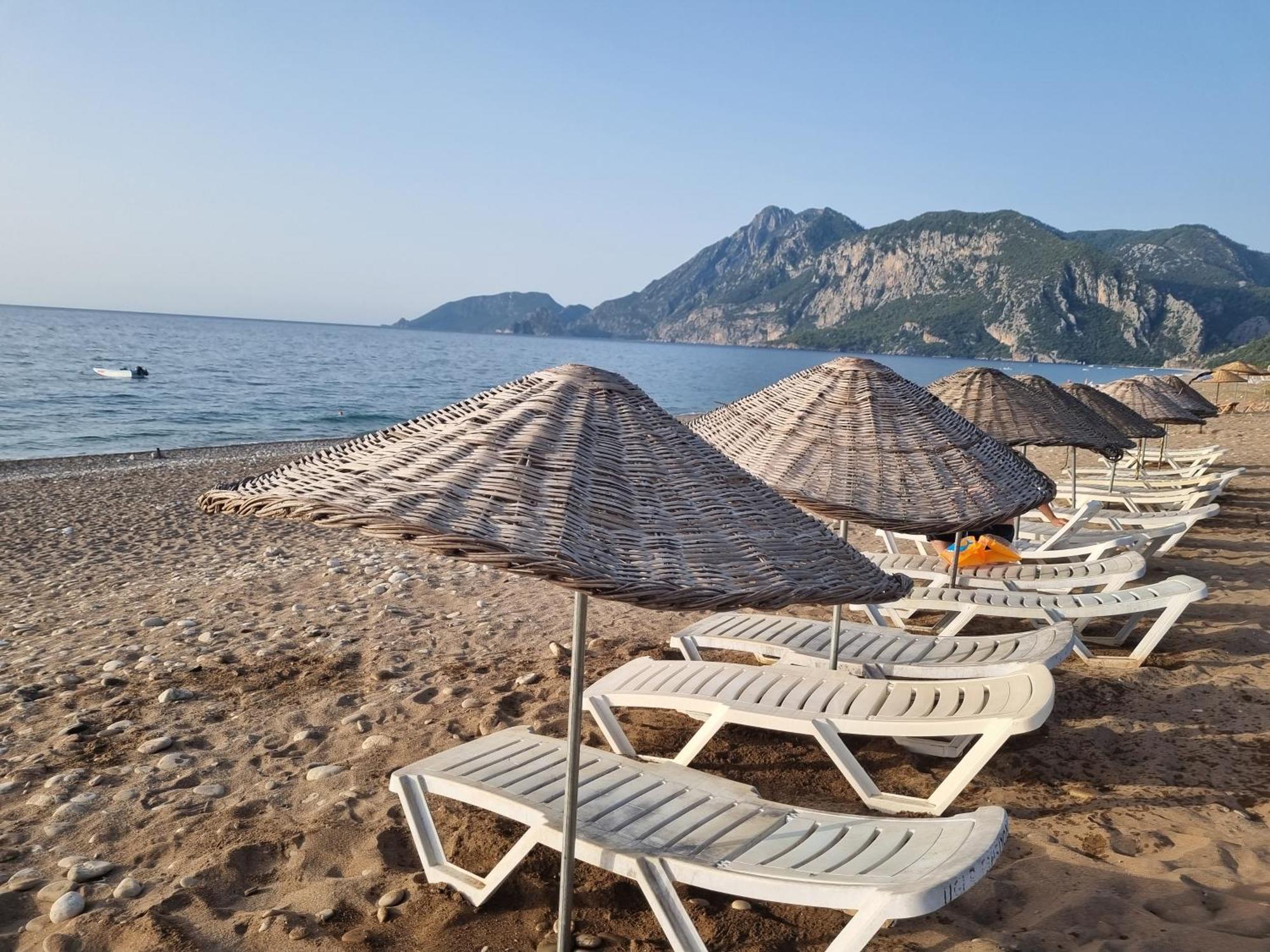 Ugur Pansiyon Bungalows Cirali Exterior photo